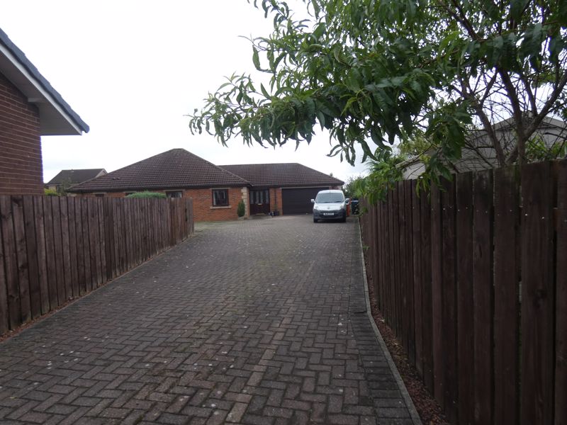 Entrance Driveway- click for photo gallery